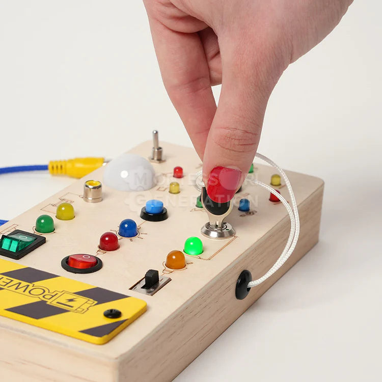 🏠 Panneau Montessori Éducatif en Bois – Interrupteurs & Lumières LED